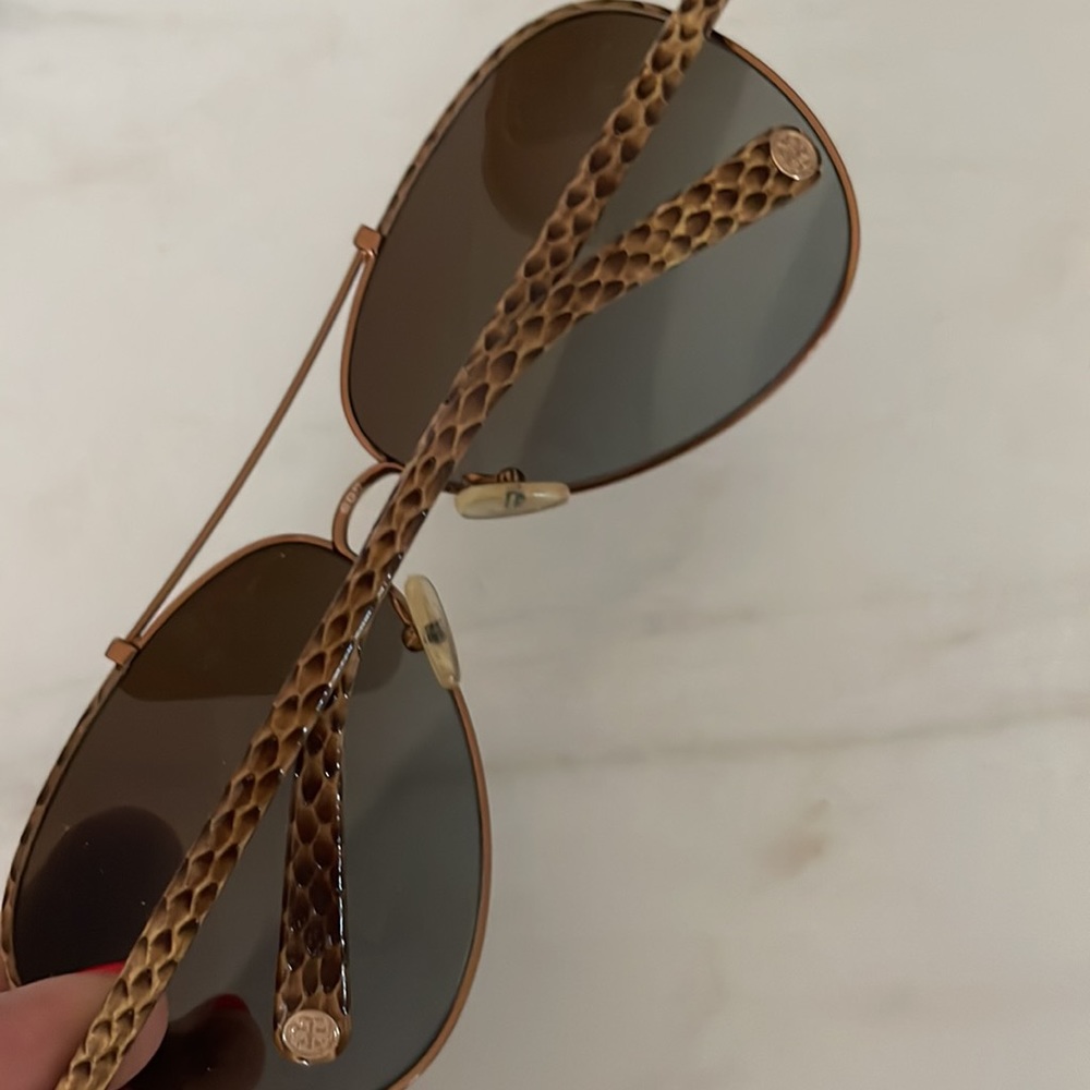 Tory Burch sunglasses - Picture 6 of 10